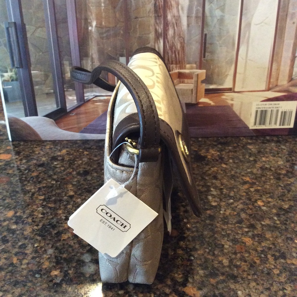 ❤️SALE❤️ Coach Mini Bag - Picture 7 of 9
